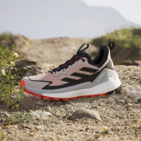 adidas Terrex Free Hiker 2.0 Low ie5111 бежевые мужские кроссовки