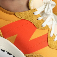 New Balance 327 u327va мужские бежевые кроссовки  