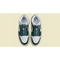 Air Jordan 1 Mid Green Sail BQ6472-133 кроссовки высокие кожаные 