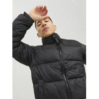 Мужская короткая черная куртка Jack & Jones JJETOBY