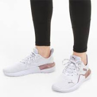 Белые женские кроссовки Puma Defy 190949-03