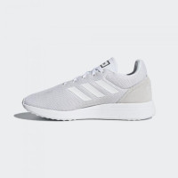 Белые женские кроссовки Adidas RUN 70S B96563