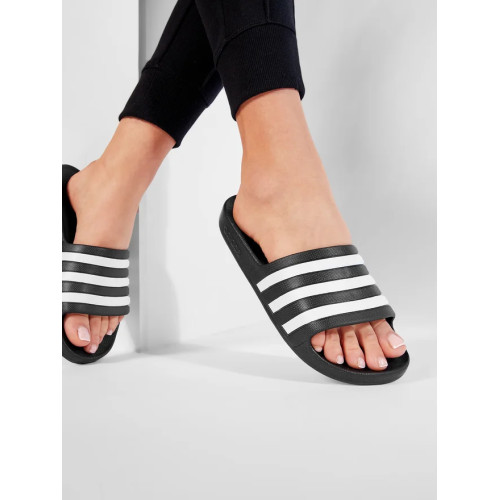 Adidas adilette Aqua F35543 Женские черные тапочки слайдеры